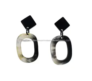 Boucle d'oreille créative en corne de buffle Produit fait à la main Brillant Poli Haute qualité Boucle d'oreille en corne de buffle Vente en gros Meilleures fournitures - Product Image 3
