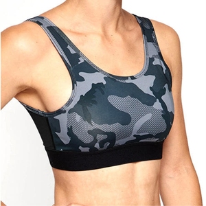 Soutien-gorge de sport camouflage pour femme, dos nageur, maintien moyen, avec empiècements en maille respirante, idéal pour l'entraînement et le fitness - Product Image 1