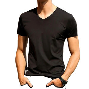 Camiseta de Cuello en V para Hombre, de Algodón de Calidad, Manga Corta, Corte Ajustado, Color Sólido, Tejido 100% de Punto, con Logotipo en la Parte Delantera - Product Image 4