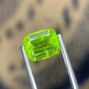 Natural Green <b>Peridot</b> Gemstone Faceted Loose Jewelry Stone Cushion Oval Cut <b>Ring</b> Pendant Gem - Product Image 2
