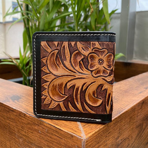 Cartera de hombre de doble pliegue de cuero genuino hecha a mano con diseño floral occidental - Product Image 3