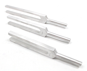 Diapasón Manual de Aleación Martin de Alta Calidad, Aluminio de Grado Superior, 256Hz 512Hz, Instrumento Premium Anticorrosión para Uso Hospitalario ENT - Product Image 3