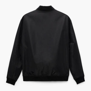 Chaqueta bomber clásica con estilo actualizado y forro suave. Perfecto para un uso diario cómodo. - Product Image 2