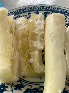 BQF morceaux de manioc congelés pelés à partir de racine de yuca blanc au Vietnam pour une préparation rapide dans la production culinaire mondiale - Product Image 3