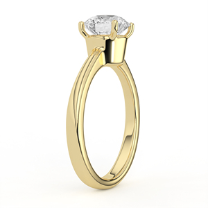 Bague de fiançailles solitaire ronde intemporelle en or jaune poli à quatre griffes, bijoux fins minimalistes - Product Image 4
