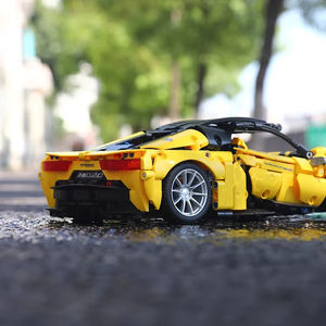 Set de Bloques de Construcción de Auto Deportivo Amarillo 8612A, Bloques de Vehículo de Carreras Técnicos Creativos para Armar, Juguete de Regalo para Niños y Adolescentes - Product Image 2