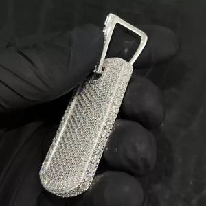 จี้เพชร Dvars Diamond Iced Dog Tag VVS มอยส์ซาไนต์ เงินแท้ 925 สไตล์ฮิปฮอปสุดหรูสำหรับผู้ชาย ผู้หญิง และทุกเพศ พร้อมจี้แบบกำหนดเองได้ - Product Image 4