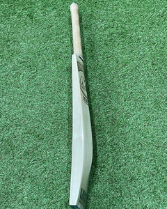 Bate de críquet MB MALIK ZULFI LEGEND, madera de sauce inglés, calidad para partidos, estilo clásico, serie Signature - Product Image 6