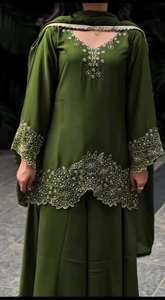 Ensemble Kurta Palazzo 3 pièces de qualité supérieure brodé pour l'hiver, longueur genou, pour femmes |   Vêtements de fête et de mariage |   Prêt-à-porter - Product Image 2