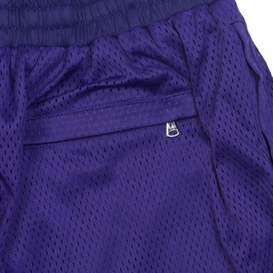 กางเกงขาสั้นกีฬาตาข่ายสีพื้นโลโก้สั่งทำ กางเกงขาสั้นตาข่ายฤดูร้อนลำลองแฟชั่นสองชั้น กางเกงขาสั้นตาข่ายฤดูร้อน - Product Image 6