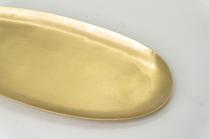 Bandeja de Servir Ovalada de Latón Antiguo Hecha a Mano, Plato Decorativo Minimalista de Metal, Centro de Mesa Premium para Mesa de Café - Product Image 5