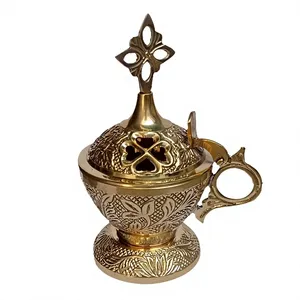 METAL LINE EXPORTS Quemador de incienso de latón hecho a mano con tapa calada y asa de anillo, ecológico, soporte aromático religioso para incienso - Product Image 1