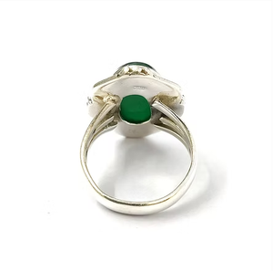 Vintage Green Gemstone <b>Ring</b> 925 Sterling <b>Silver</b> Oval Cabochon <b>Statement</b> Jewelry for Unisex Wear - Product Image 4
