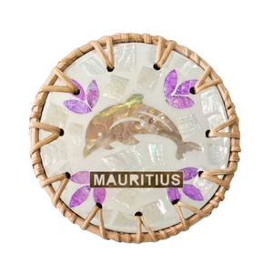 Elegant Handcrafted Mother-of-Pearl Shell Coaster Natural Rattan Rim 3mm Luxury Heat-Resistant <b>Table</b> Mat Decorative Drink Pad - Product Image 1