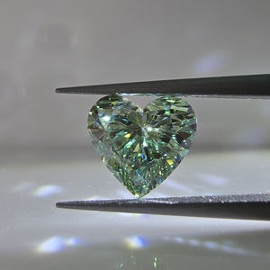 Diamant de laboratoire vert vif fantaisie en forme de cœur de 1,5 carat VS2 certifié IGI, diamant non monté pour la fabrication de bijoux, vente en gros - Product Image 4
