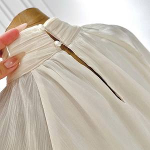 Robe élégante pour femmes, col haut, en mousseline de soie, à volants, à manches longues, mini-robe - Product Image 3