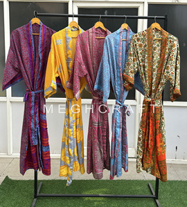 Robes Kimono en Soie Recyclée de Style Bohème Indien en Gros, Longues Robes à Motifs Floraux pour Porter à la Plage en Été, Grande Taille en Popeline - Product Image 2