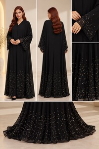 Robe longue noire musulmane pour femme avec empiècements dorés scintillants aux manches et ourlet élégant, idéale pour les cérémonies et la mode boutique. - Product Image 3