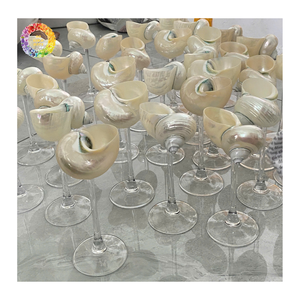 Tasses en coquillages naturels faites à la main, design bohème, vaisselle réutilisable pour les fêtes, verres à pied en cristal - Product Image 1