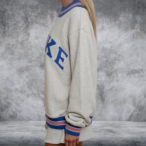 Parke OEM ODM <b>Men's</b> Winter Crewneck Cotton Fleece Oversized Chenille Patch Embroidery <b>Pullover</b> Sweatshirt - Product Image 2