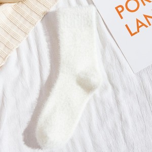 Women Cozy Crew <b>Socks</b> Spring Yoga Basketball Anti-Foul Sleep <b>Bed</b> Floor Home Fluffy Coral Velvet Fuzzy Fleece <b>Socks</b> Custom Logo - Product Image 3