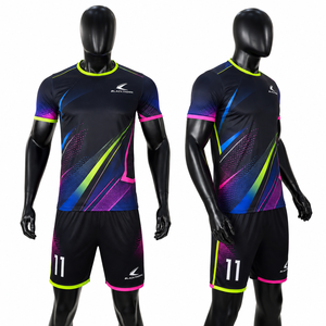 Conjunto de camiseta de fútbol personalizada OEM para hombre, sublimación, secado rápido, uniforme de manga corta para adultos - Product Image 1