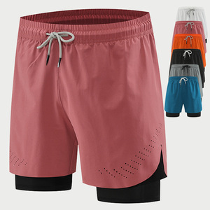Pantalones cortos deportivos 2 en 1 para hombre con forro de compresión, de secado rápido, con cordón ajustable, blancos y negros. - Product Image 4