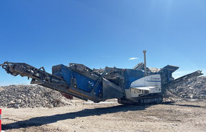 Concasseur à mâchoires Kleemann MR110Z EVO de haute qualité et haute précision, équipé d'une boîte de vitesses entraînée par un moteur AC, avec une capacité maximale de 500 t/h - Product Image 3