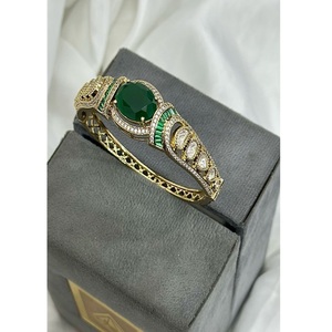 Preciosa Pulsera Abrible de Moissanita Polki Kundan de Calidad Premium Estilo Victoriano para Bodas, Compromisos y Fiestas para Mujer - Product Image 2