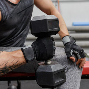 Gants de fitness professionnels pour la salle de sport, confortables pour une utilisation régulière et les activités sportives, faciles à porter. - Product Image 3