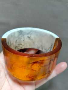 สร้อยข้อมือเรซิ่นสีทองสีดำสีขาวทำด้วยมือเคลือบเงาแบบกว้างเครื่องประดับแฟชั่นที่มีสไตล์เครื่องประดับหรูหราแฟชั่นที่หรูหราของผู้หญิง - Product Image 4