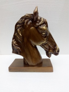 Antique-Style Horse Bust Figurine Metal Anime <b>Model</b> Bookend Durable Aluminum Material for Home Decoration - Product Image 4