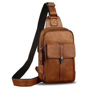 Bolso de pecho vintage de cuero genuino con cierre de hebilla para hombre, uso diario, para todas las estaciones, bolso de hombro duradero - Product Image 1