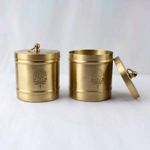 Pot à bougie vide en acier inoxydable de haute qualité, finition brossée, avec couvercle et support, gravure personnalisée, idéal pour Noël, vente en gros - Product Image 2