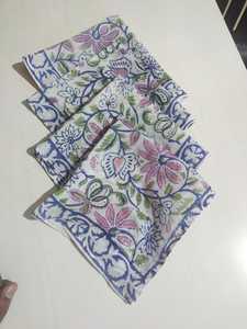 ผ้าเช็ดปากดินเนอร์ลายดอกไม้ผ้าฝ้ายทำมือปรับแต่งได้ ใช้ซ้ำได้ เป็นมิตรกับสิ่งแวดล้อม ชุดผ้าปูโต๊ะครัวโดย Conifer - Product Image 3