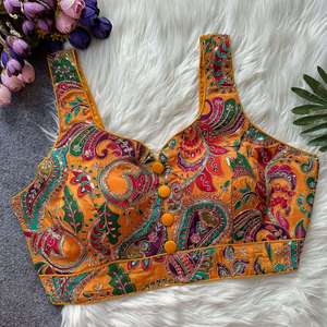 Blusa de Fiesta de Diseño Sin Mangas con Tiras Decorativas, de Crepé Natural, Estilo Espalda Abierta, Acolchada, Completamente Cosida y Lista para Usar - Product Image 1