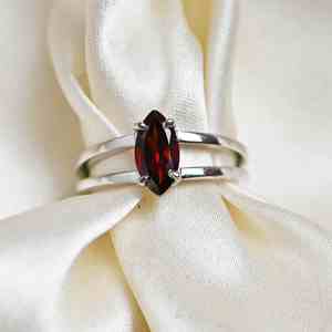 Anillo de Boda de Lujo de Plata de Ley 925 con Granate Rojo Natural, Joyería Delicada con Piedras Preciosas para Mujer, Regalo - Product Image 1