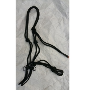 Harnais professionnel pour cheval avec 2 anneaux et corde de trelage, idéal pour l'écurie et le champ, équipement équestre - Product Image 2