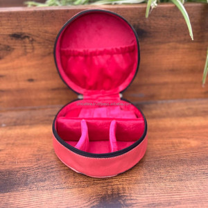 Elegante caja de almacenamiento de cosméticos de maquillaje, caja de maquillaje hecha a mano de cuero, caja organizadora de baño de tocador de gran oferta de nuevo diseño - Product Image 6