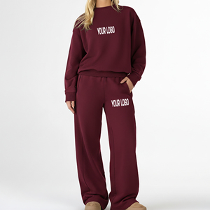 Conjunto Deportivo de Dos Piezas Personalizado, Transpirable, 100% Algodón, Sudadera Holgada con Cuello Redondo y Pantalones Jogger Holgados - Product Image 1