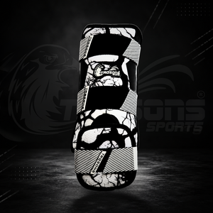 Paquete especial Trqsons blanco y negro de 4 protectores de béisbol para bateadores, hechos con malla y cuero de alta calidad. - Product Image 3