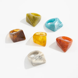 Anillos de Resina Redondos y Gruesos FAIZA CRAFT FC-9122, Anillos de Diseño Geométrico Irregular, Modelo Multicolor Unisex - Product Image 3