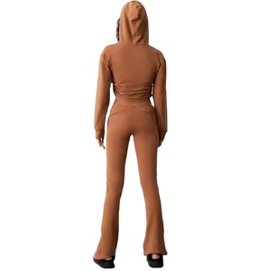 Survêtements d'hiver personnalisés en velours 2 pièces en velours avec strass bon marché pour femmes Survêtement de jogging en velours pour hommes et femmes 2026 - Product Image 3