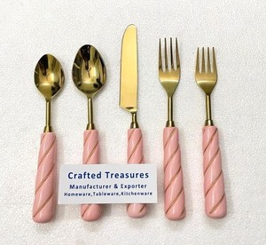 Juego de Cubiertos de Estilo Minimalista con Mango de Madera, Cuchillo, Tenedor y Cuchara de Acero Inoxidable, Juego de Vajilla Duradero con Acabado Espejo - Product Image 5
