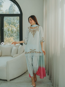 SADIA AUN HUTE COUTURE Blusa Corta de Seda Satinada Bordada Rosa para Mujer, Elegante, Reversible, Protección Solar, Corte Regular, Estilo Indio-Pakistaní - Product Image 2