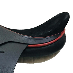 Sillas de Polo de Alta Demanda en Cuero Genuino - Product Image 6