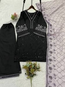 Traje Palazzo Romano Bordado de Calidad de Exportación con Forro y Dupatta de Organza - Product Image 6