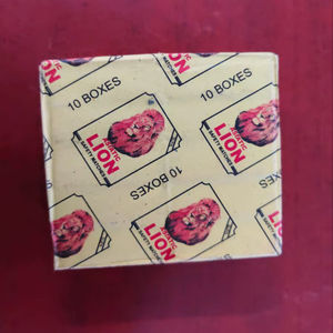 Allumettes de qualité supérieure LION pour une utilisation en extérieur et en intérieur, produit durable et fiable - Product Image 1