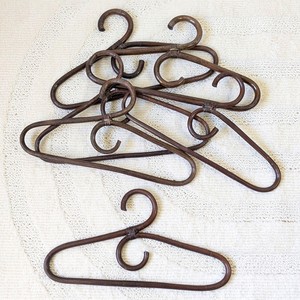 Perchas de ratán natural hechas a medida a precio de fábrica, perchas de calidad premium para organizar la ropa - Product Image 3