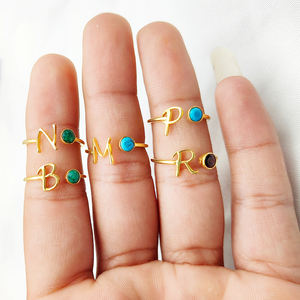 Anillo de Plata de Ley 925 con Inicial del Alfabeto y Piedra Preciosa Natural |   Anillo con Letra Personalizada en el Bisel |   Joyería de Boda Personalizada - Product Image 2